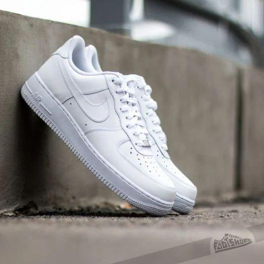Men’s White Casual Shoes – Stylish Lace-Up Sneakers for Daily Wear